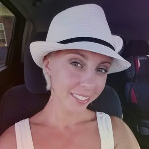 Meet your Posher, Becky